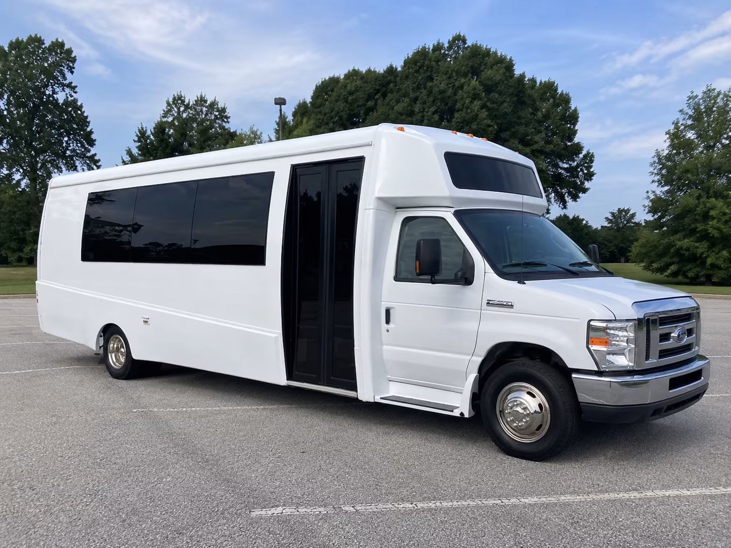 cutler bay 18 passenger party bus