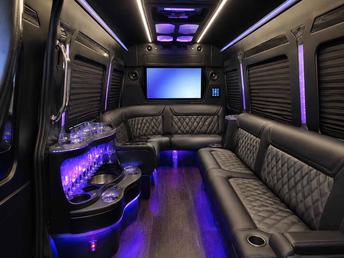 cutlerbaycharterbuscompany com is here for court federal agency and county employee transportation