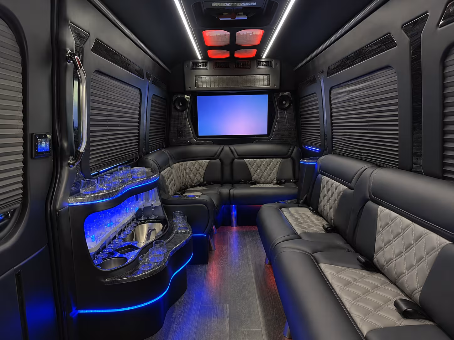 cutlerbaycharterbuscompany com makes it possible to shuttle employees between cutler bay and brickell or coral gables