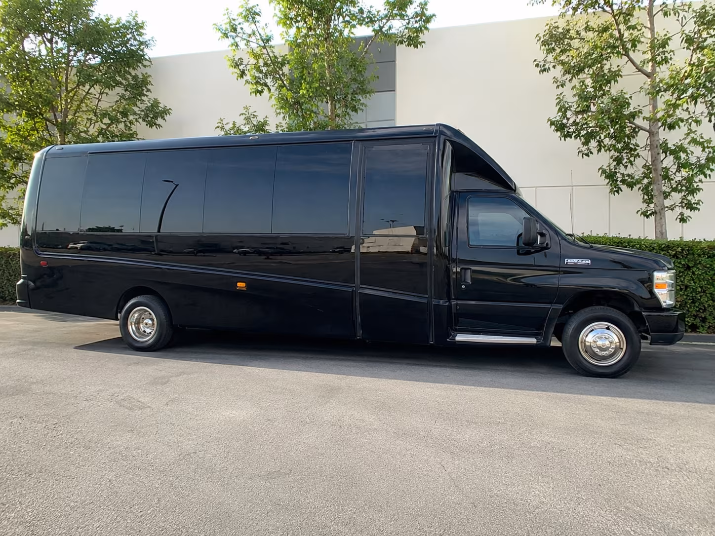 shuttle guests from dadeland and the falls without the us 1 headache
